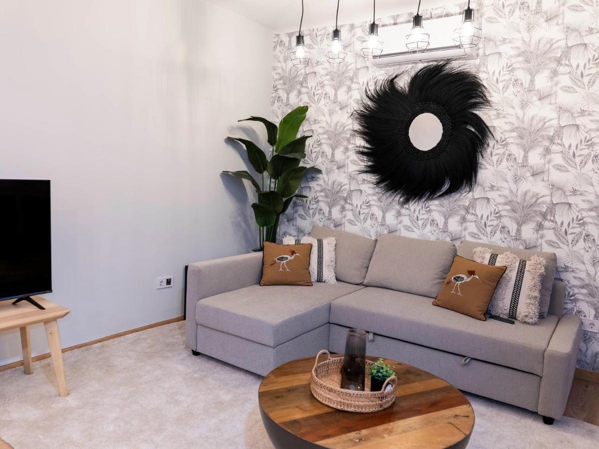 شقة Almar Collection Atocha مدريد المظهر الخارجي الصورة